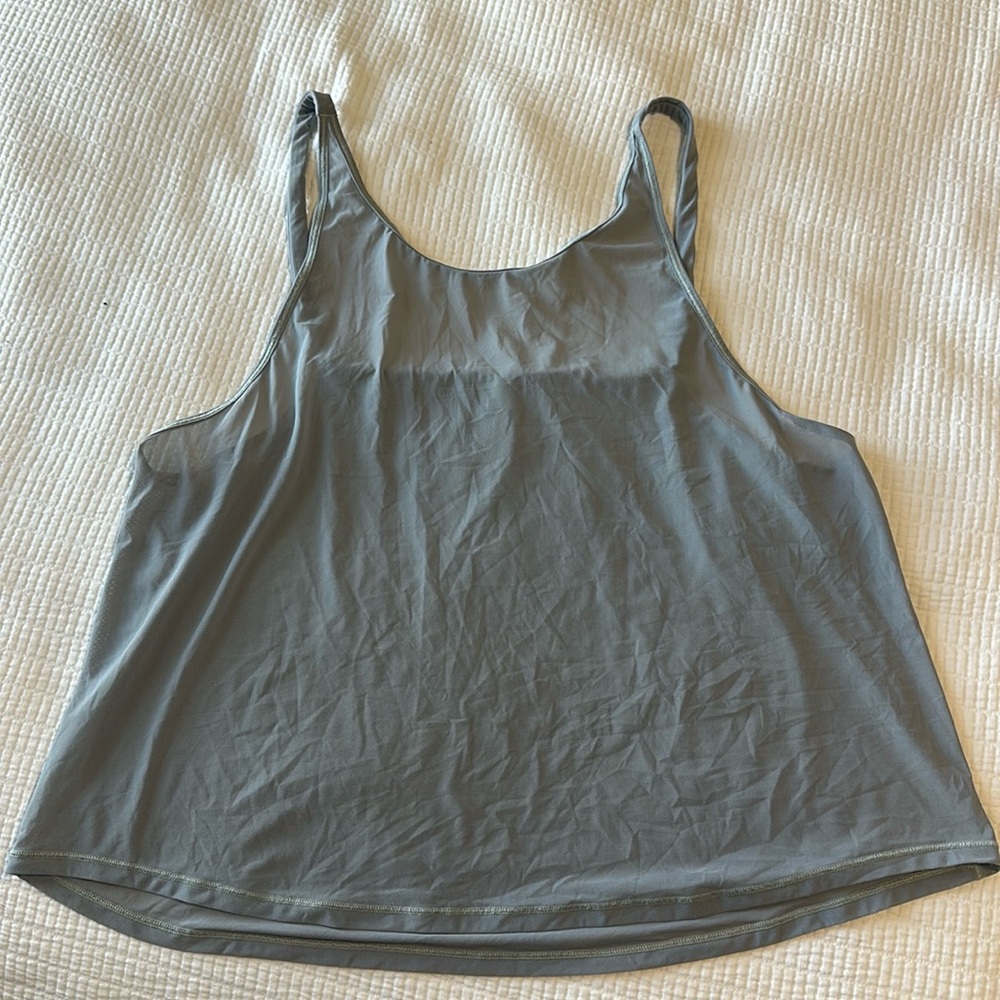 Lululemon tank top size 8